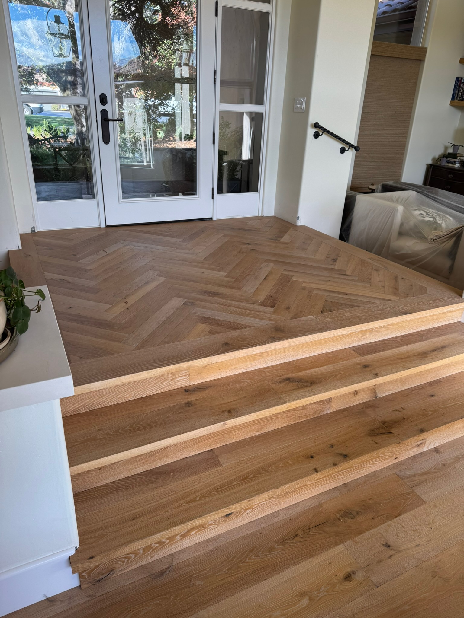 Flooring and finishes
